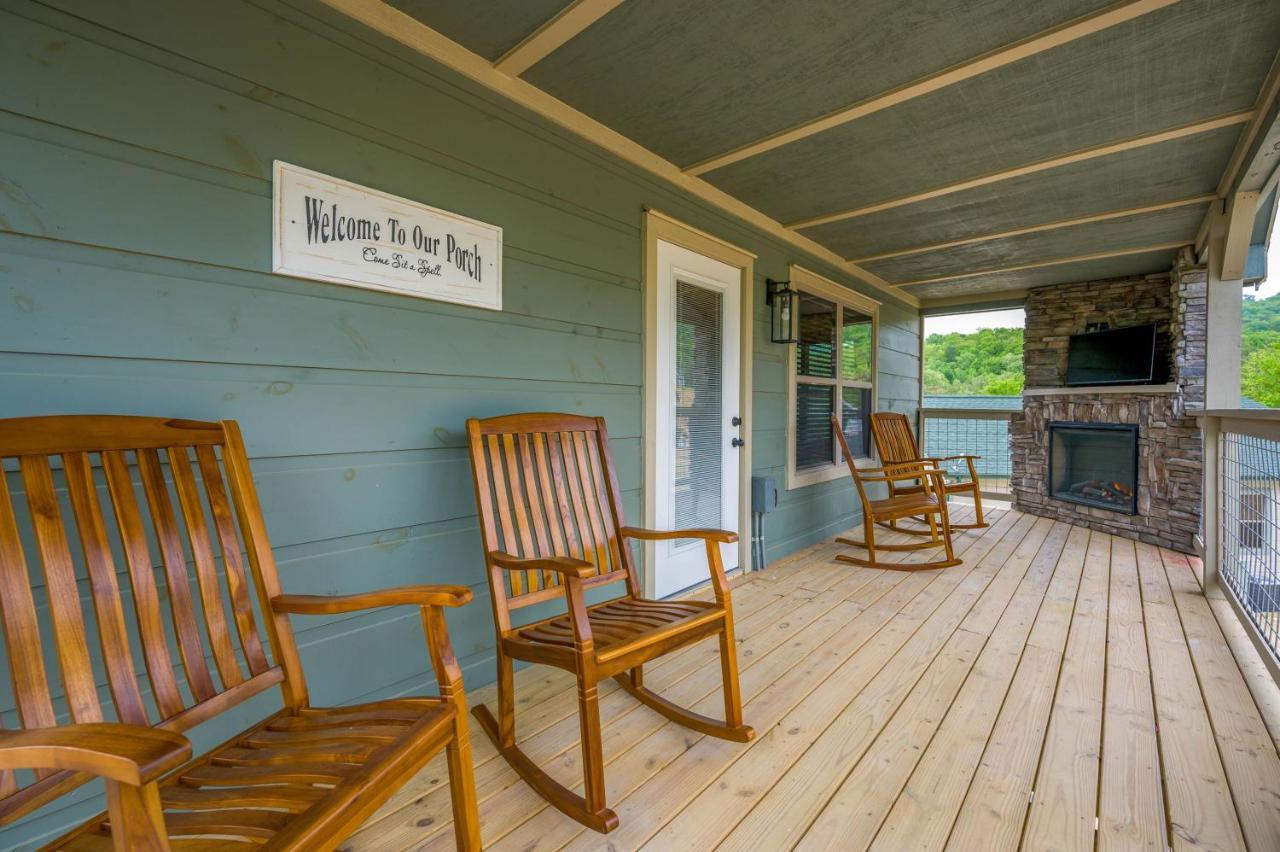 Osprey Nest Cottage Modern New Cabin Pigeon Forge Exterior foto