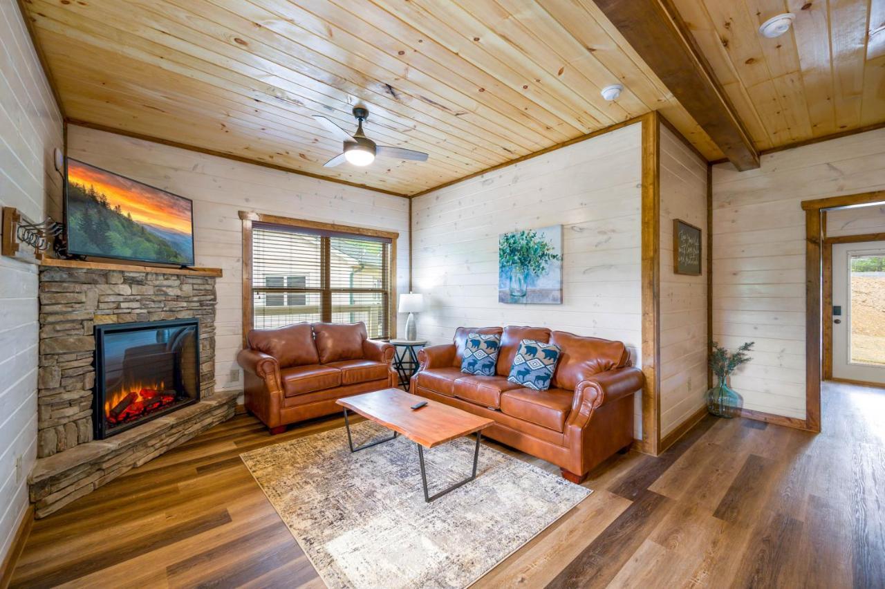 Osprey Nest Cottage Modern New Cabin Pigeon Forge Exterior foto